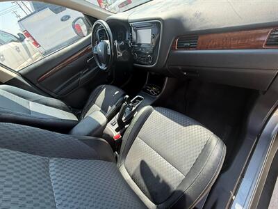 2015 Mitsubishi Outlander GT 7 SEATER   - Photo 2 - Wylie, TX 75098