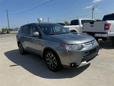 2015 Mitsubishi Outlander GT 7 SEATER   - Photo 10 - Wylie, TX 75098