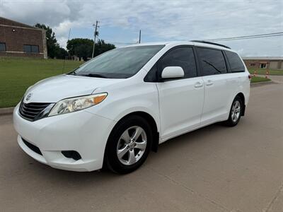2013 Toyota Sienna LE 7-Passenger One Owner - Photo 4 - Wylie, TX 75098