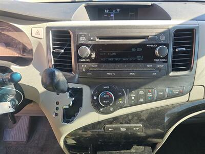 2013 Toyota Sienna LE 7-Passenger One Owner - Photo 13 - Wylie, TX 75098