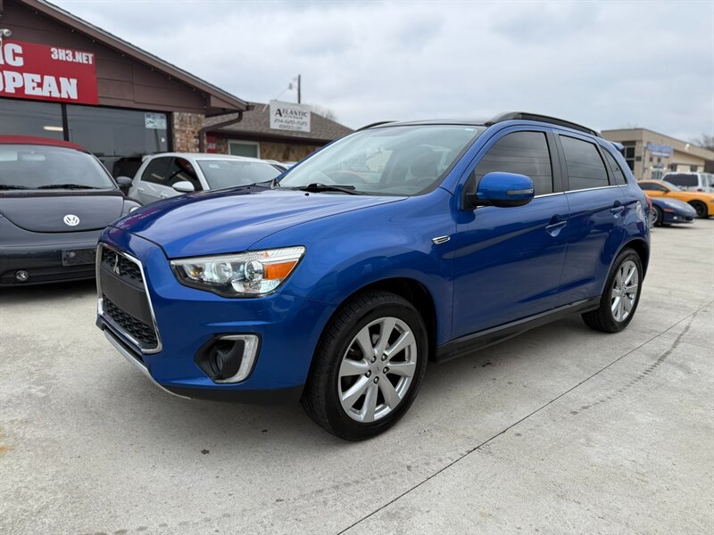 2015 Mitsubishi Outlander Sport GT's photo