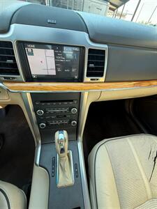 2011 Lincoln MKZ   - Photo 11 - Wylie, TX 75098