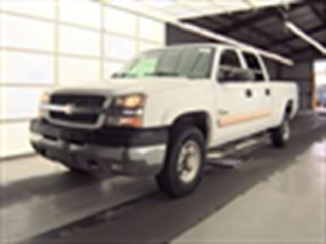 2004 Chevrolet Silverado 2500HD LS   - Photo 1 - Wylie, TX 75098