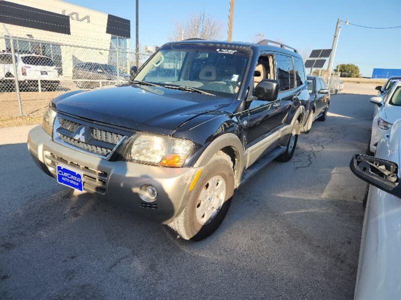 2003 Mitsubishi Montero LTD