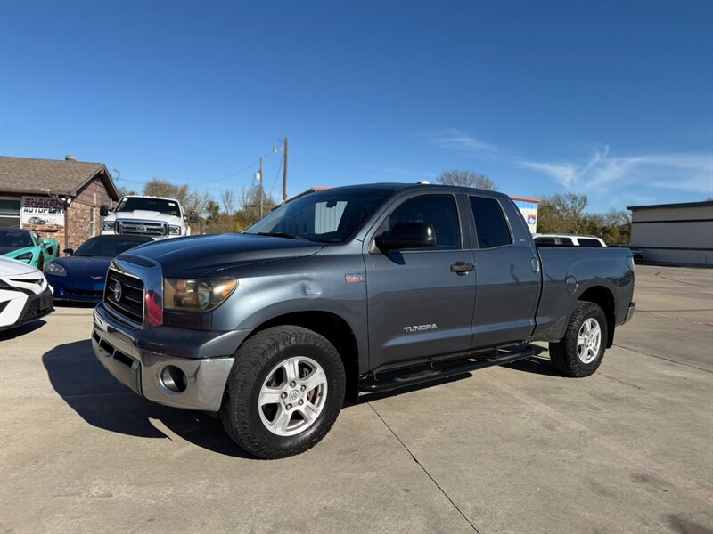 2008 Toyota Tundra SR5's photo