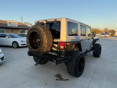 2012 Jeep Wrangler Unlimited Rubicon 4x4   - Photo 7 - Wylie, TX 75098