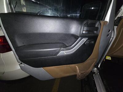 2012 Jeep Wrangler Unlimited Rubicon 4x4   - Photo 8 - Wylie, TX 75098