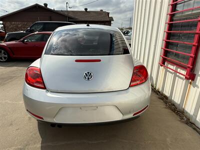 2013 Volkswagen Beetle 2.5L Entry PZEV   - Photo 10 - Wylie, TX 75098