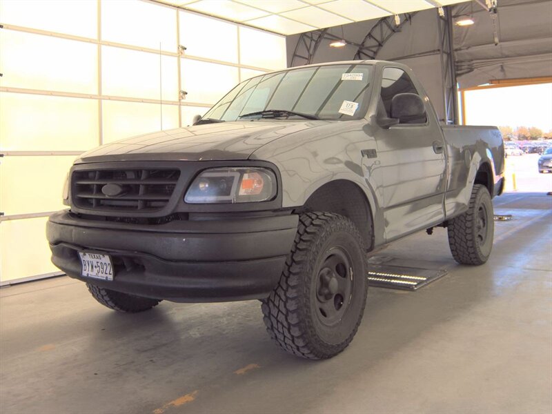 2004 Ford F-150 Heritage XL ONE OWNER CARFAX   - Photo 1 - Wylie, TX 75098
