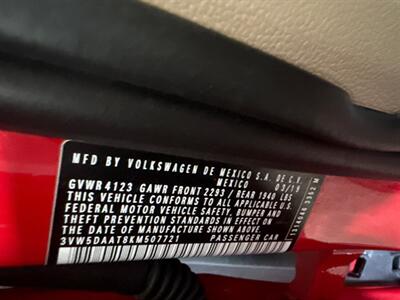 2019 Volkswagen Beetle Convertible 2.0T S   - Photo 10 - Wylie, TX 75098