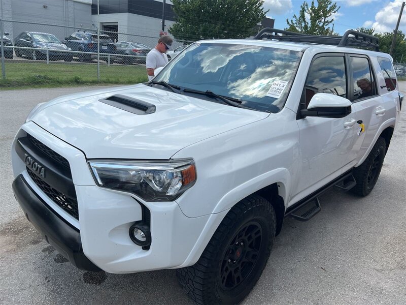 2019 Toyota 4Runner TRD Pro 4x4   - Photo 1 - Wylie, TX 75098