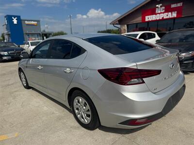 2019 Hyundai ELANTRA SE - Photo 18 - Wylie, TX 75098
