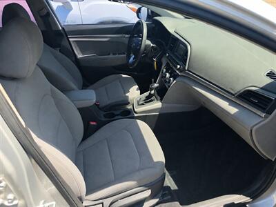 2019 Hyundai ELANTRA SE - Photo 2 - Wylie, TX 75098