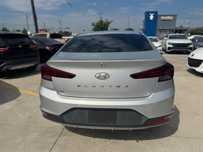 2019 Hyundai ELANTRA SE - Photo 6 - Wylie, TX 75098