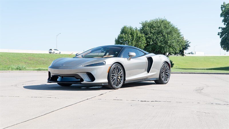 2021 McLaren GT Base's photo