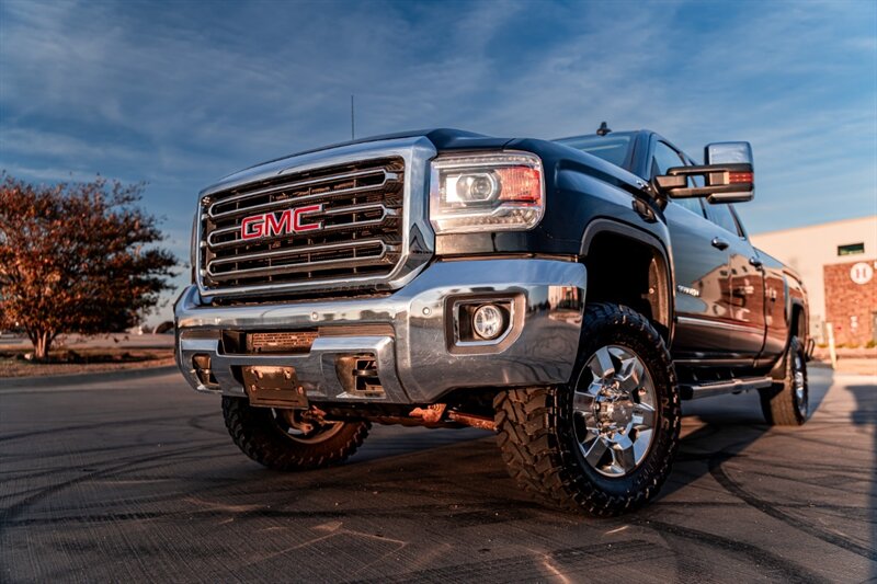 2019 GMC Sierra 3500HD SLT's photo