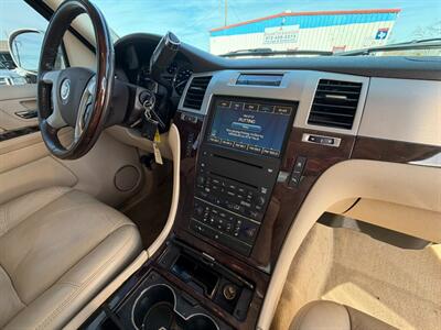 2008 Cadillac Escalade EXT   - Photo 18 - Wylie, TX 75098