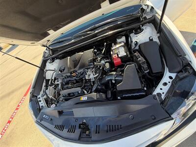 2020 Toyota Camry SE LOW MAINTENANCE !! - Photo 3 - Wylie, TX 75098