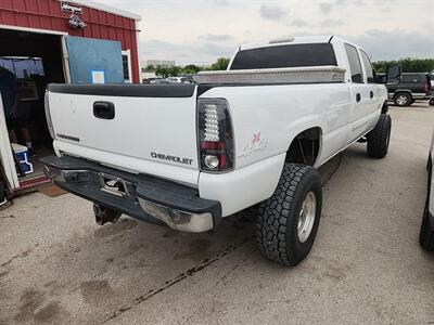 2005 Chevrolet Silverado 2500HD LS   - Photo 12 - Wylie, TX 75098