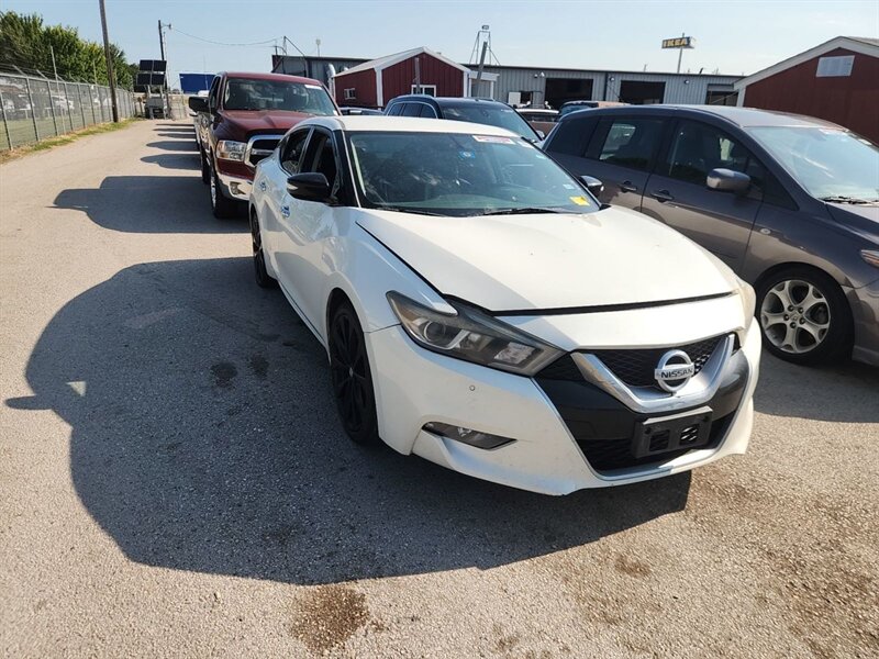 2017 Nissan Maxima 3.5 SR   - Photo 1 - Wylie, TX 75098