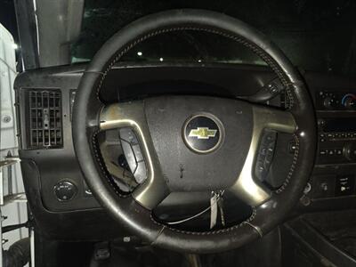 2018 Chevrolet Express 3500 box truck   - Photo 8 - Wylie, TX 75098