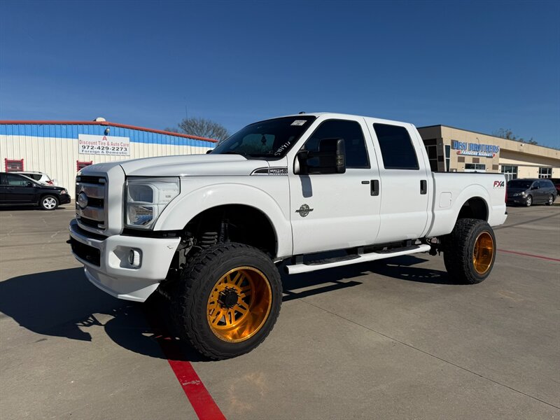 2013 Ford F-250 Super Duty XLT LIFTED LOW MILES 6.7  