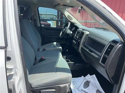 2018 RAM 3500 DUALLY • 6.7L CUMMINS DIESEL AISIN AS69RC   - Photo 9 - Wylie, TX 75098