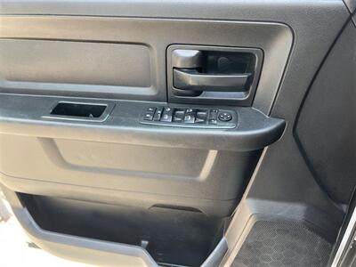 2018 RAM 3500 DUALLY • 6.7L CUMMINS DIESEL AISIN AS69RC   - Photo 13 - Wylie, TX 75098