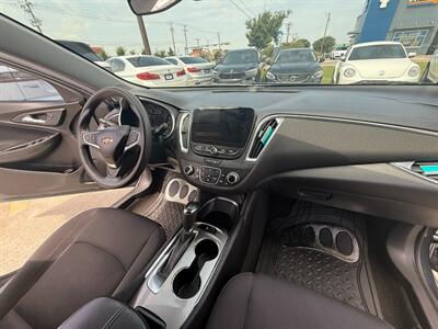 2020 Chevrolet Malibu LT   - Photo 14 - Wylie, TX 75098