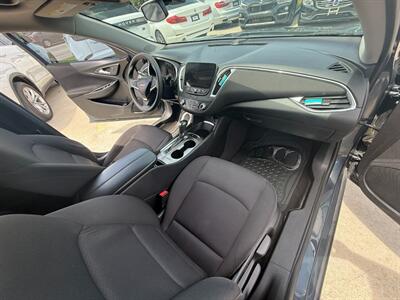 2020 Chevrolet Malibu LT   - Photo 2 - Wylie, TX 75098