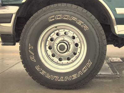 1996 Ford Bronco XLT 4x4 - Photo 12 - Wylie, TX 75098