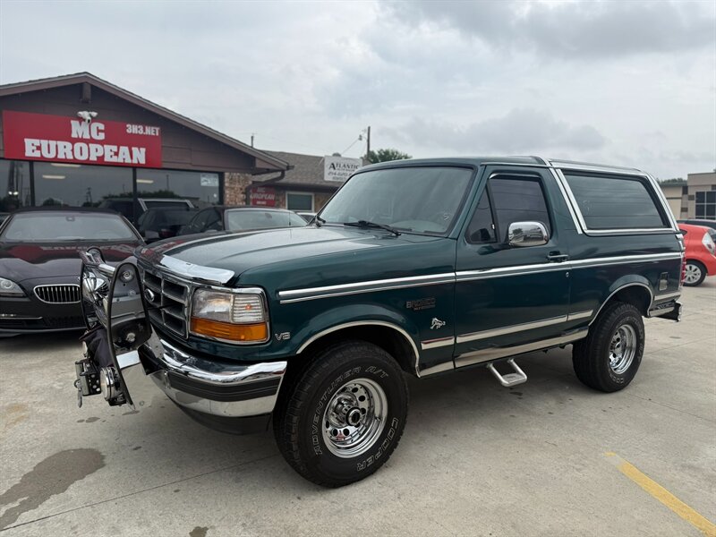 1996 Ford Bronco's photo