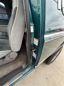 1996 Ford Bronco XLT 4x4   - Photo 34 - Wylie, TX 75098