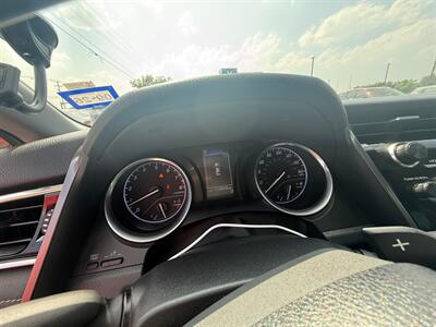 2018 Toyota Camry SE   - Photo 10 - Wylie, TX 75098