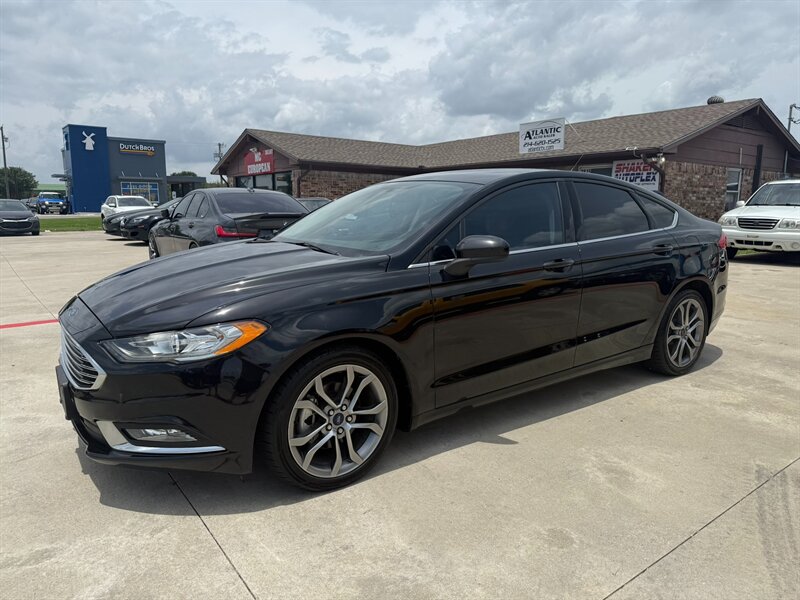2017 Ford Fusion SE 98k   - Photo 1 - Wylie, TX 75098