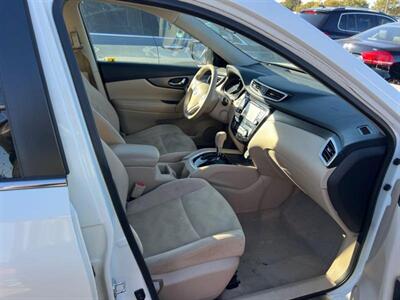 2014 Nissan Rogue SV - Photo 2 - Wylie, TX 75098