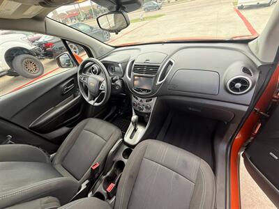2015 Chevrolet Trax LT - Photo 2 - Wylie, TX 75098