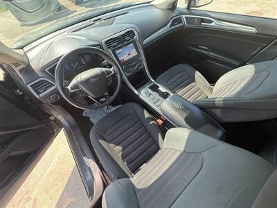 2018 Ford Fusion SE - Photo 2 - Wylie, TX 75098