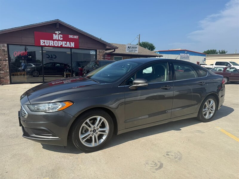2018 Ford Fusion SE FWD's photo