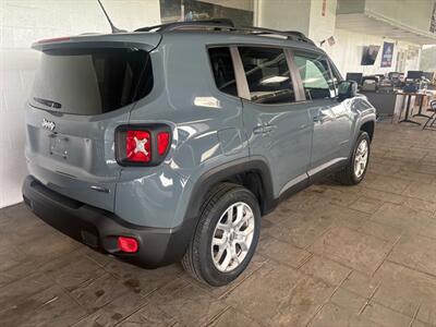 2017 Jeep Renegade Altitude - Photo 2 - Newark, IL 60541