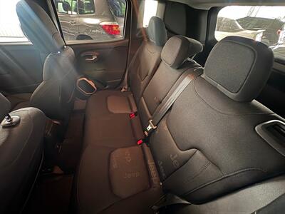 2017 Jeep Renegade Altitude - Photo 7 - Newark, IL 60541