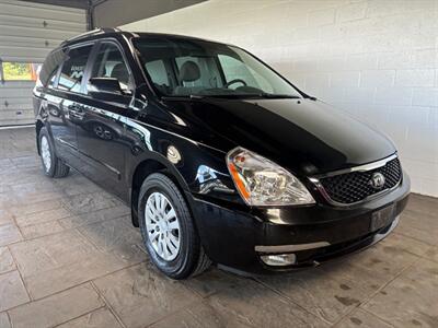 2014 Kia Sedona LX   - Photo 1 - Newark, IL 60541