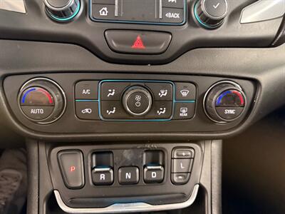 2020 GMC Terrain SLT   - Photo 12 - Newark, IL 60541