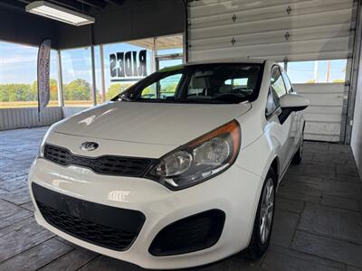 2013 Kia Rio 5-Door LX   - Photo 2 - Newark, IL 60541