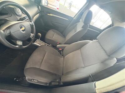 2011 Chevrolet Aveo LS   - Photo 9 - Newark, IL 60541