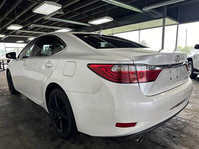 2013 Lexus ES   - Photo 3 - Newark, IL 60541