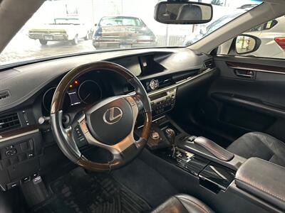 2013 Lexus ES   - Photo 7 - Newark, IL 60541