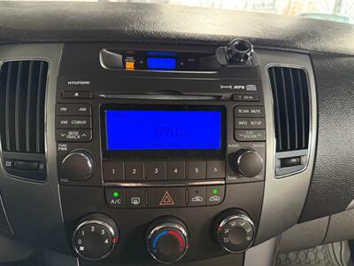 2010 Hyundai SONATA GLS   - Photo 11 - Newark, IL 60541