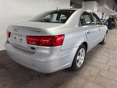 2010 Hyundai SONATA GLS   - Photo 4 - Newark, IL 60541