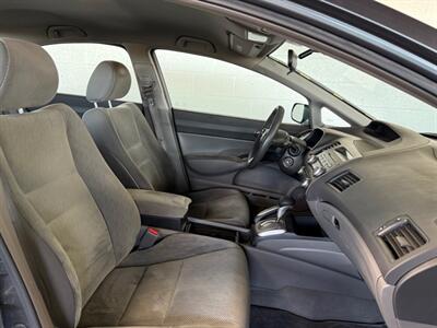 2010 Honda Civic LX - Photo 6 - Newark, IL 60541